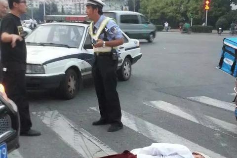 99%的人不知道，这4台车标配原厂行车记录仪！