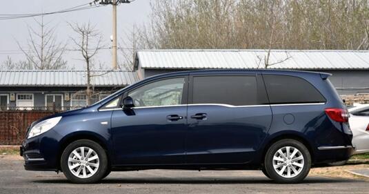 对比别克GL8,福特途睿欧实力不凡