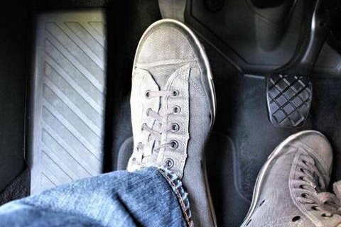 盘点开车坏习惯，其实我们都做过，怪不得要修车