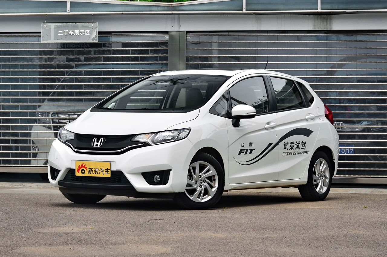 哪款配置更丰富 新款飞度 PK 新款乐风RV