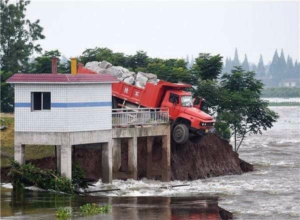 卡车司机才是最爱国的人,同意的转起!