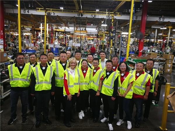 点击打开原图 福田汽车美国发现之旅:久闻不如一见,发现中美超级卡车一致性