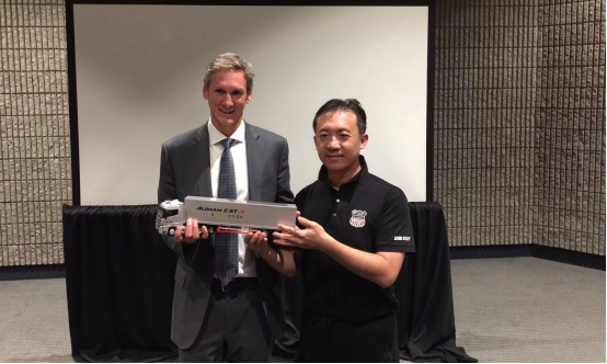 点击打开原图 福田汽车美国发现之旅:久闻不如一见,发现中美超级卡车一致性