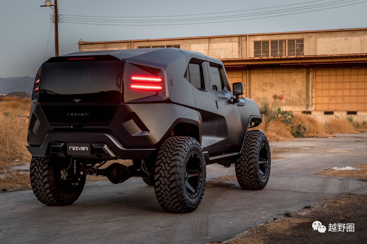 防弹装甲,名字叫坦克的越野车,猜猜多少钱?