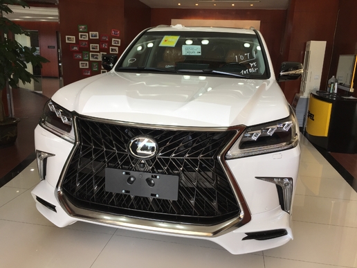 不再犹豫地订车,雷克萨斯LX 570巅峰限量版。