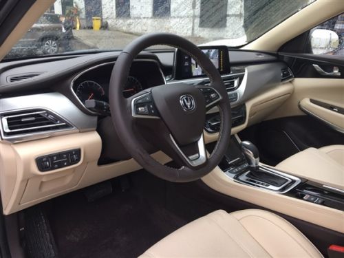 长安全新高颜值轿车睿骋CC现身:雷克萨斯看醉