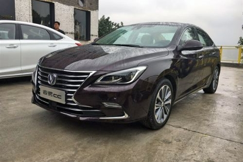 长安全新高颜值轿车睿骋CC现身