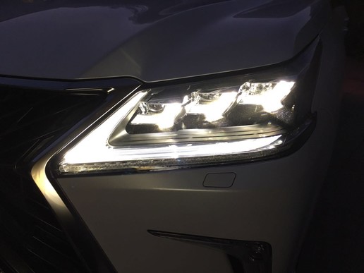 不再犹豫地订车,雷克萨斯LX 570巅峰限量版。