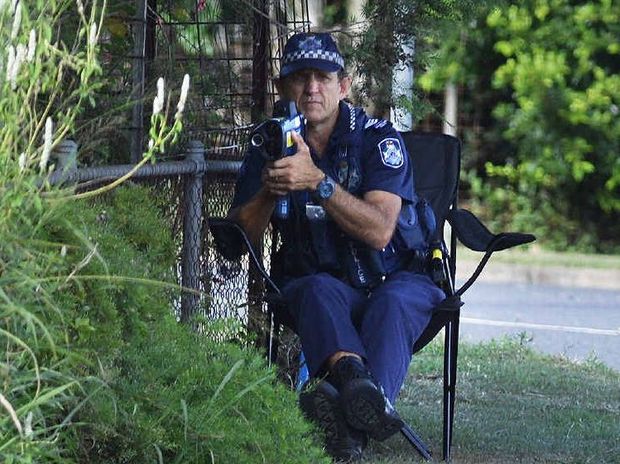 ▲相比起鬼头鬼脑的欧美警察,我国警察测速算是正大光明的