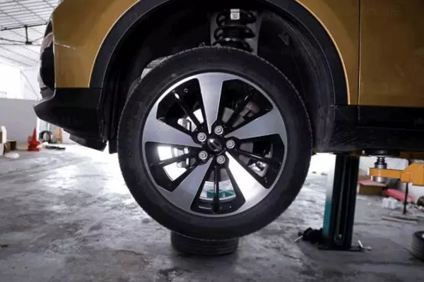 近期最受关注的国产小型SUV，传祺GS3的底盘做工到底怎样？