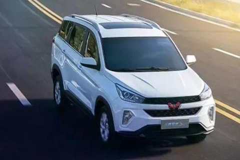 神车五菱宏光已吃定MPV市场 推大七座SUV 售价5万起售