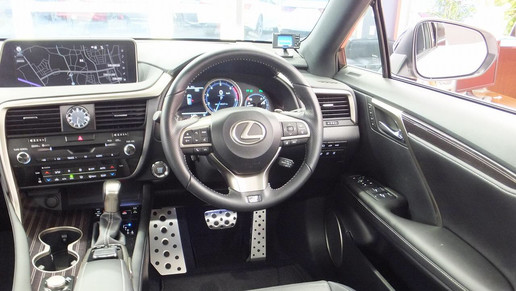 还是以前的凌志吗?体验RX200T。