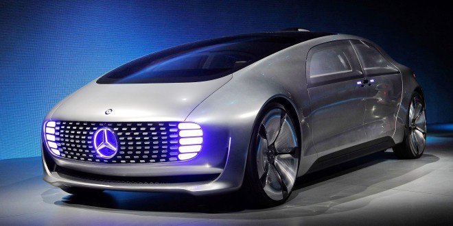 奔驰宣布变更组织架构 乘用车、商用车和金融单飞