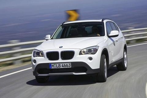 X1还是Q3？比奥迪贵5万仍遭疯抢的宝马X1，究竟有什么良心配置？