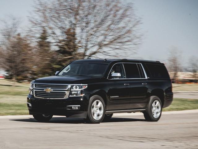 车长5.7米的巨兽,第一排能坐3个人,还能偷偷藏点私房钱