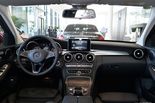 1.3T的奔驰你买单么 C180L将换新发动机