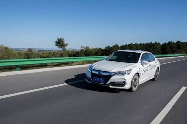 新雅阁•锐混动如何用一箱油行驶1900+公里