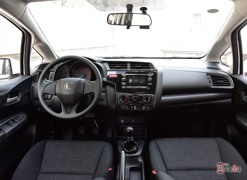 都说主打年轻消费人群,年轻人到底喜欢什么样的车呢?