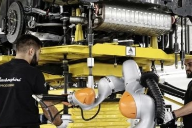 兰博基尼SUV生产线完工 明年进入中国市场