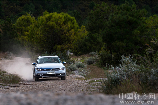 与大众进口汽车2018款蔚揽旅行轿车一起