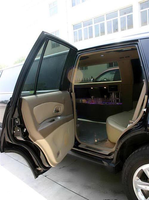 比魏派炫酷百倍的国产车,堪称移动酒吧,回头率盖过VV7