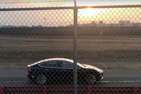 曝特斯拉Model 3双电机车型 售价或翻倍