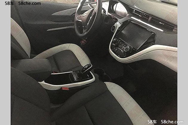 Bolt EV内饰谍照曝光 有望明年春季上市