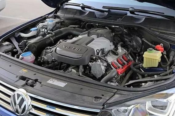 巨贵的车遇到了巨贵的设计缺陷，你怎么办？