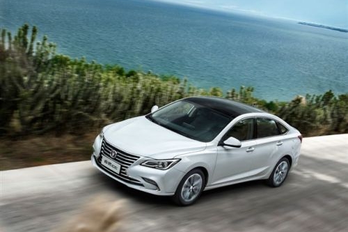 长安睿骋CC将10月25日亮相 2017年底上市