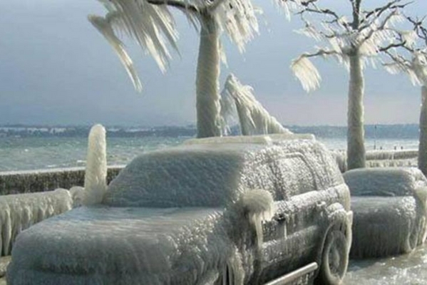 天冷注意保暖，同时也别忘了爱车的保养