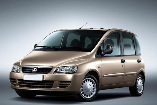 众泰在这车上栽了大跟头，然后恍然大悟盯上了保时捷