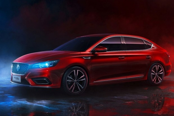 造型动感/年内亮相 全新名爵6官图发布