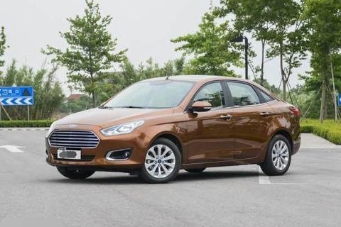 10万代步优选的实惠型！福睿斯销量确实不错，可惜唯独油耗是问题