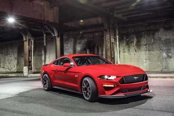 福特Mustang GT官图发布 配备2级性能包
