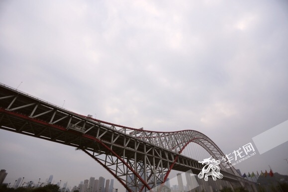 保护漆面注意电路 晴雨交替应该这样保养汽车