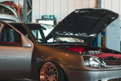 管住你的肾上腺素，谁说没有T型车的欧洲玩不了Hot Rod？