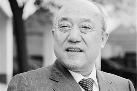 朴实一辈子的鲁冠球走了 但梦仍在