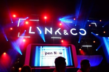 汽车界的“新零售”，领克把体验店开到了大型商圈