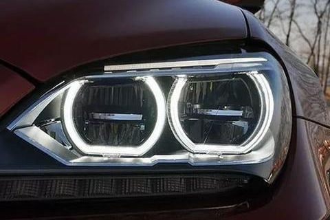 除了好看，原来日间行车灯还能减少12.4%交通事故！