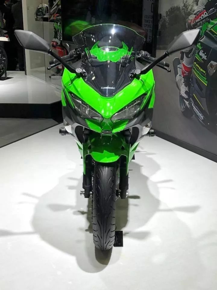 2018年全新小忍者Ninja250发布,外观与ninja40