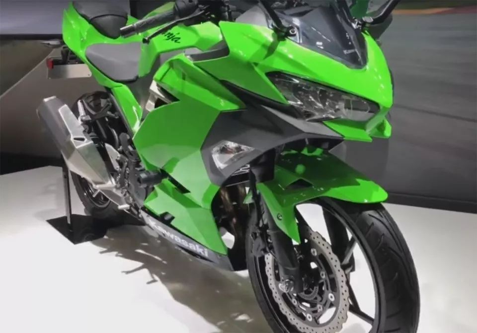 2018年全新小忍者Ninja250发布,外观与ninja40