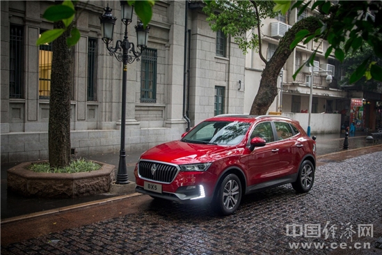 邂逅秋天 宝沃BX5伴您驾享无尽秋韵