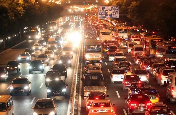 年轻又稳重、顾家事业控?一辆车究竟能满足多少人的迥异需求