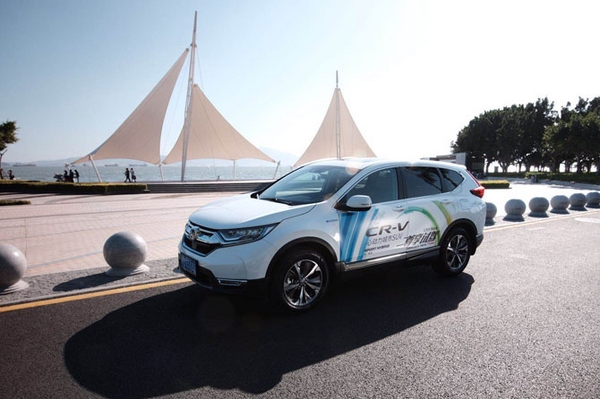 守护蓝天，为全新一代CR-V锐·混动打Call