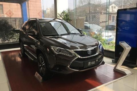 这款国产车有网友直呼买不起，配置丰富，百公里4.9s，油耗仅2L