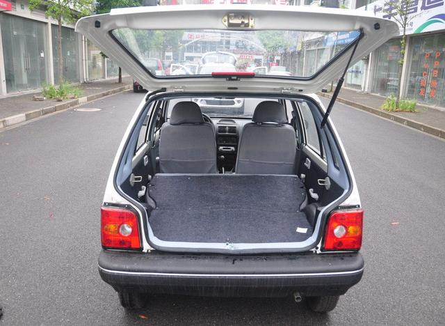 顶配才卖2万5,中国最便宜的轿车是它,夏天还有