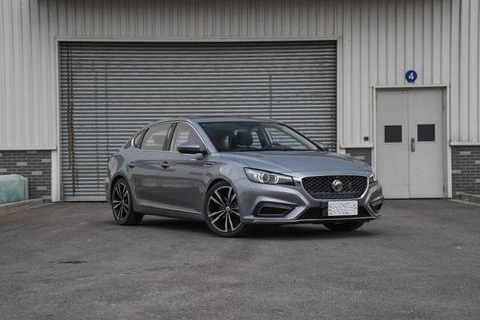 全身无槽点的运动轿车，思域比他慢、马3挺担心，只要10来万！