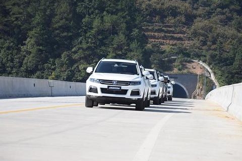 内外兼修的众泰新T600运动版，领先不止一点点！