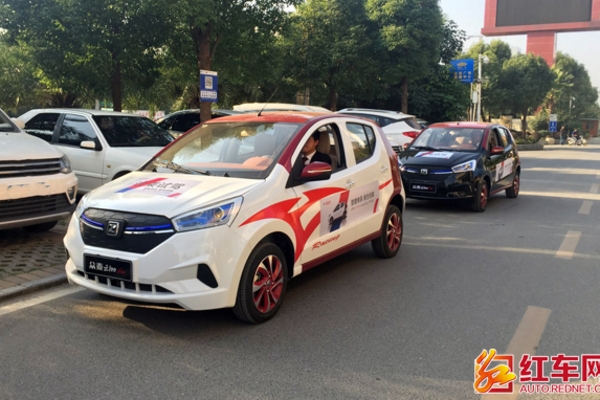 演绎独特个性 试驾众泰云100plus