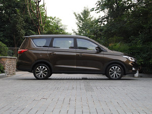 长安凌轩1.5T+6AT上市 售价x.xx-xx.xx万